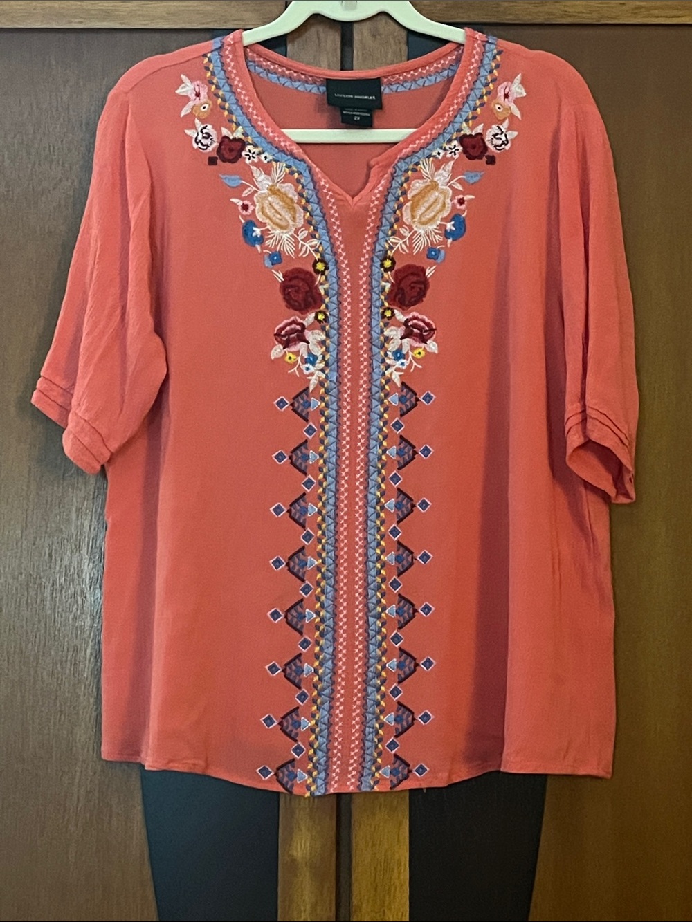 Liv Los Angeles Gauzy Coral Embroidered Split-Neck Top w/Elbow Length Sleeves